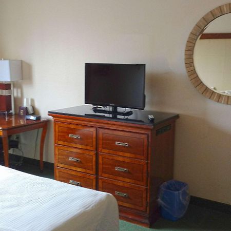 Americas Best Value Inn Zumbrota Exterior photo