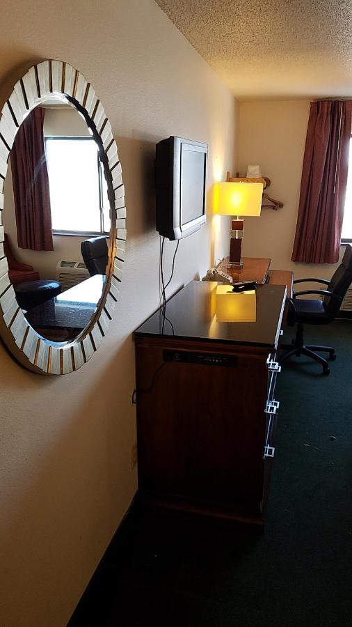 Americas Best Value Inn Zumbrota Exterior photo