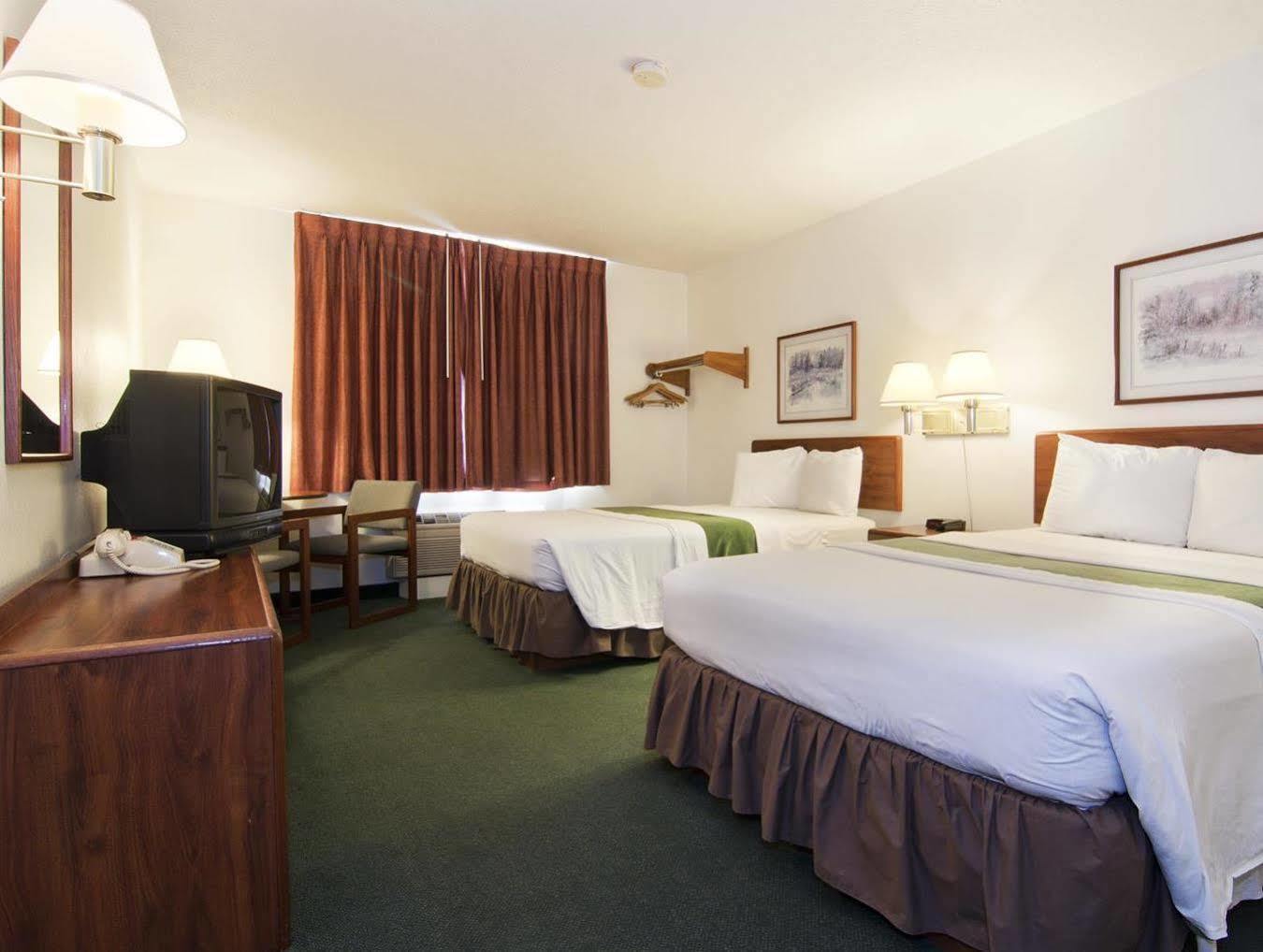 Americas Best Value Inn Zumbrota Exterior photo